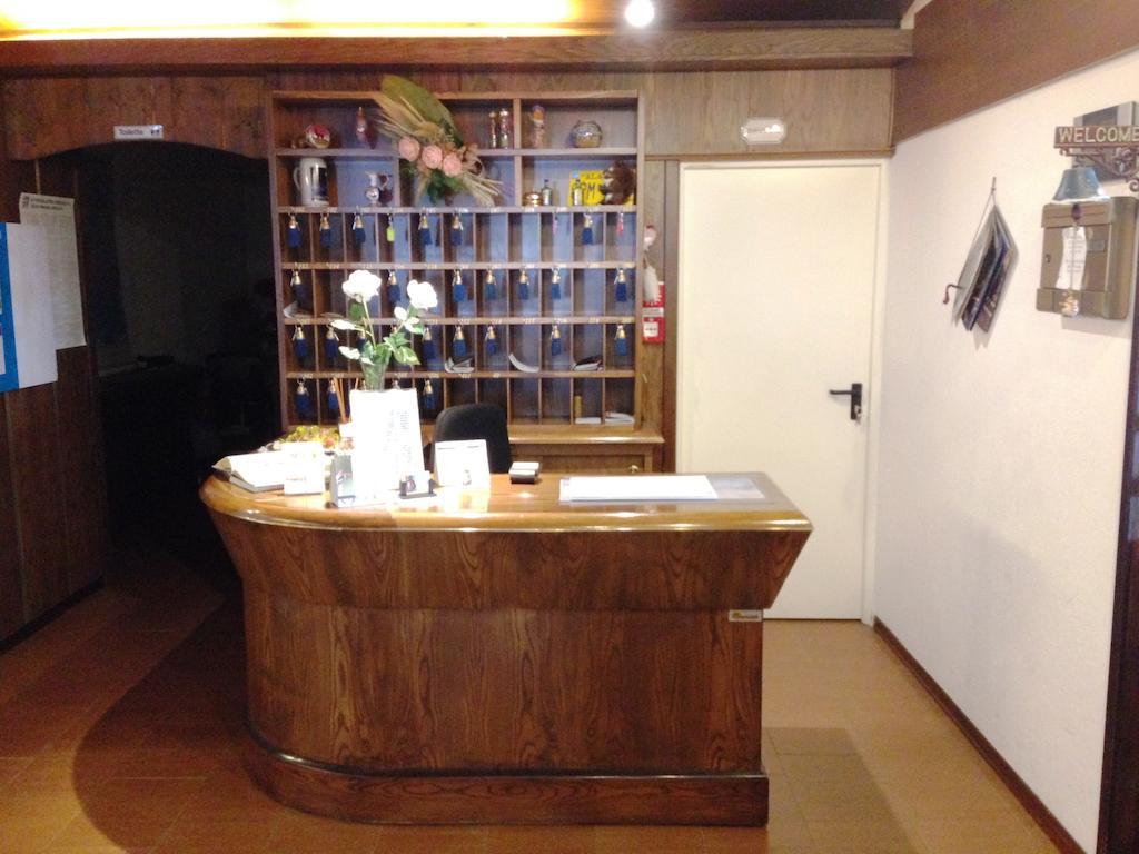 Hotel Alaska Livigno Bagian luar foto